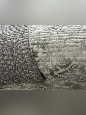Waverly Quilt Gray White Vtg Damask Reversible Quilt/Shams/Bedskirt Full/Queen